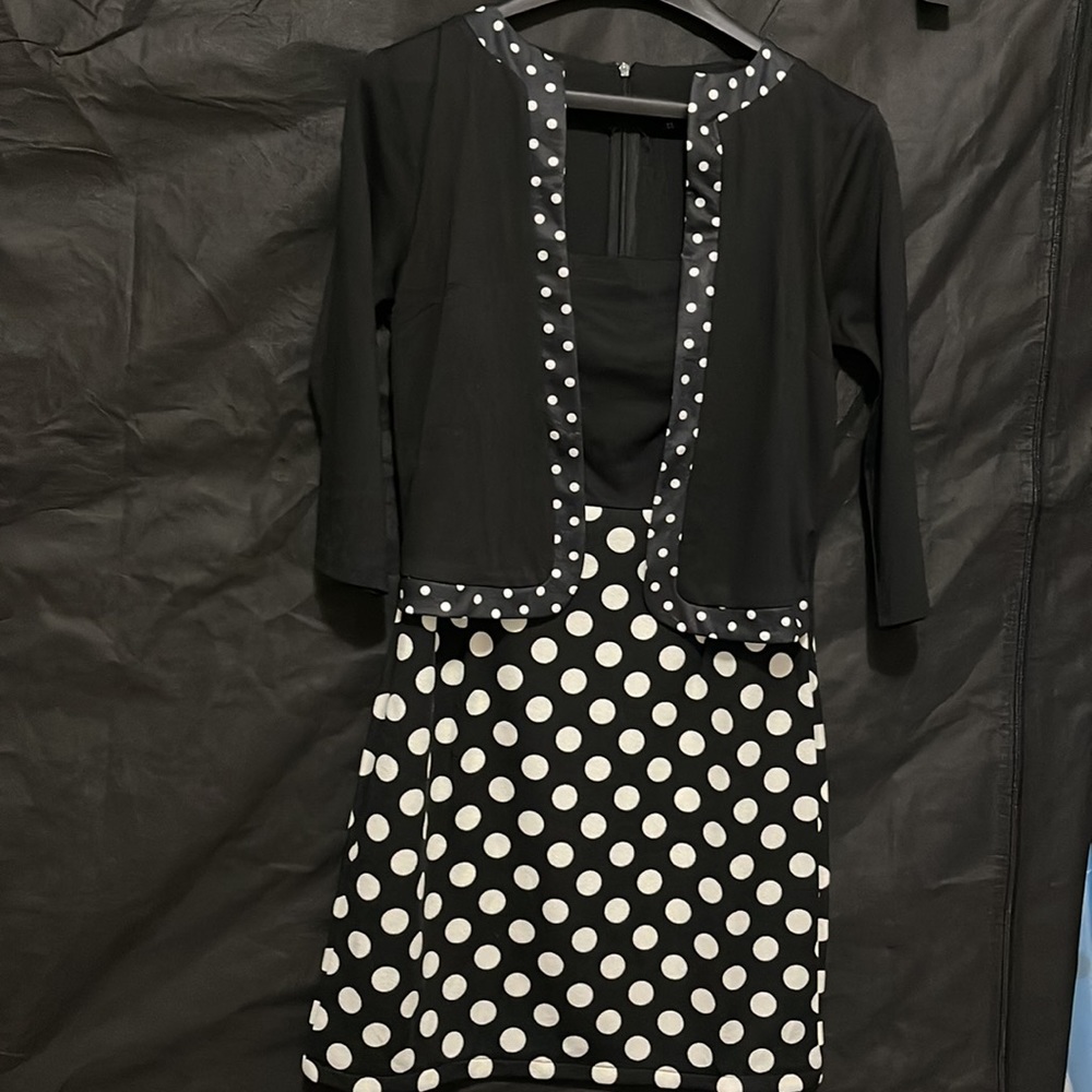 Dress - Picture 4 of 7